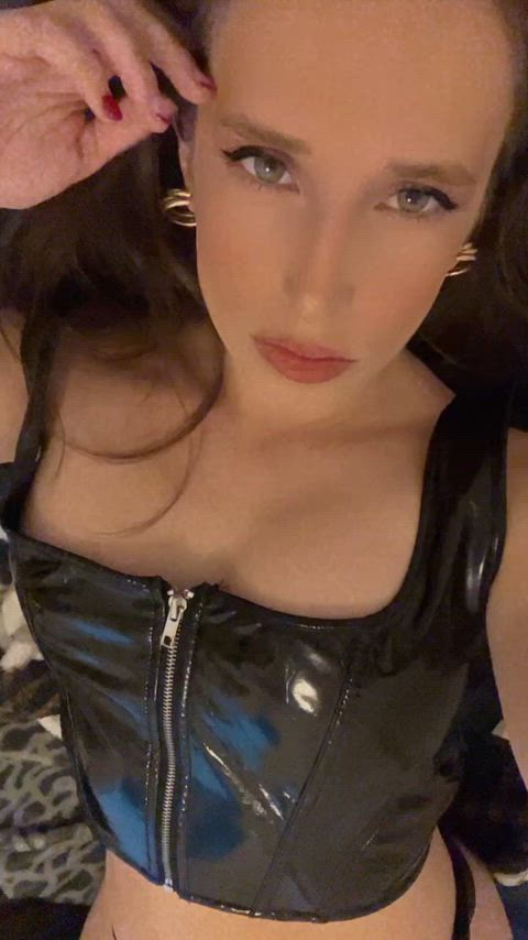 Are you eating for my pleasure or yours, daddy? : video clip