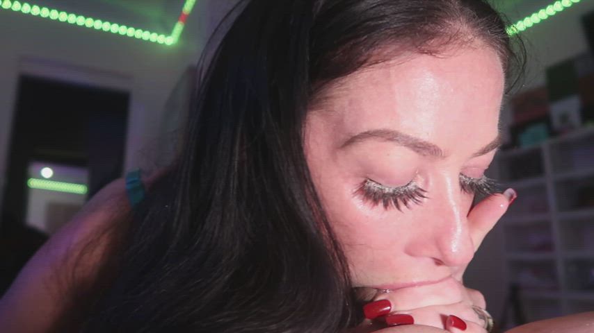 Always deep and sloppy with mommy 💦 : video clip