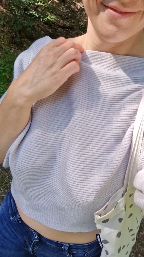 Im a mom and a nudist : video clip