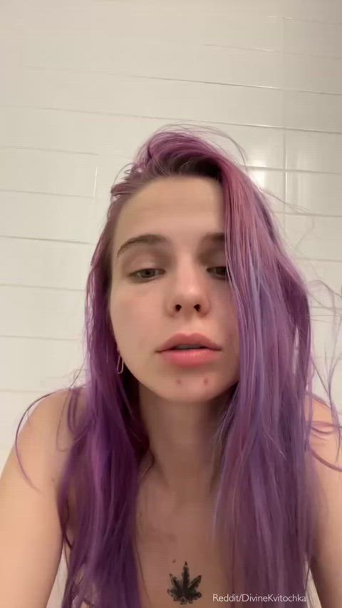 Me and my boobs need attention 👅 : video clip