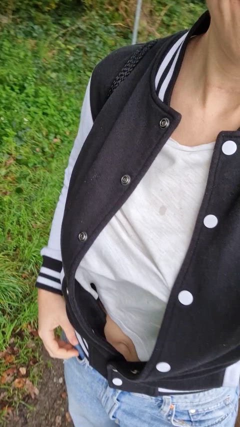 Natural mombods are the best : video clip