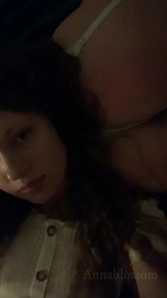 Girl from Tinder sucking my bf's cock : video clip