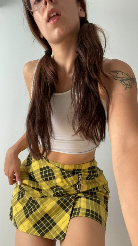 The afterschool horny mood kicked in 🤤 : video clip