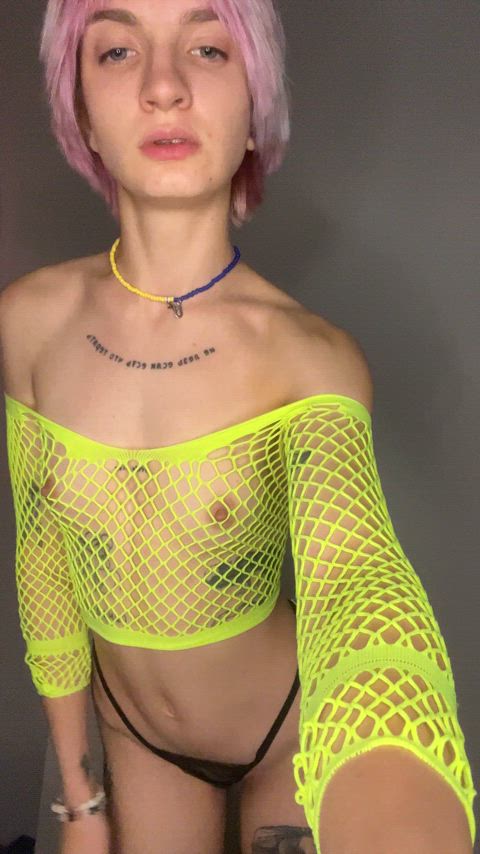 my new mesh top is perfect for my small tits : video clip