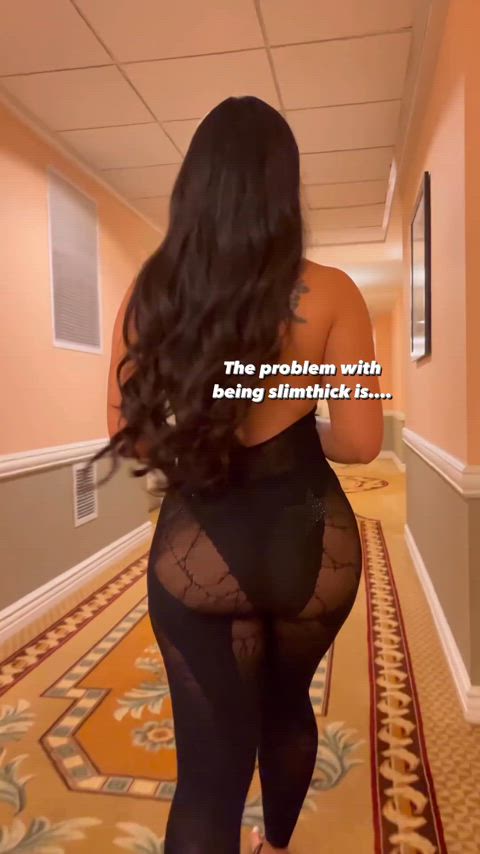 Her ass is a burden to carry : video clip