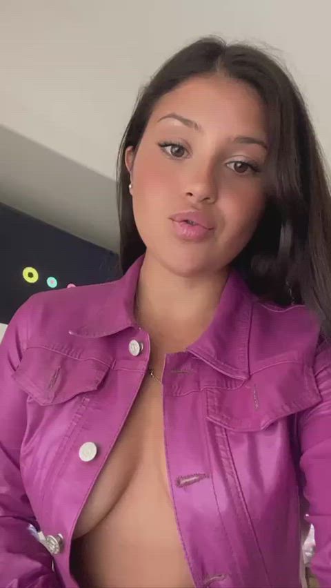 Spending christmas alone with my dildo : video clip