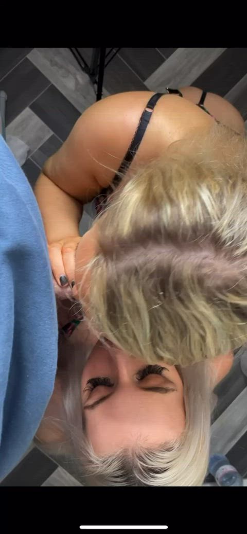 Which head is your favourite? : video clip