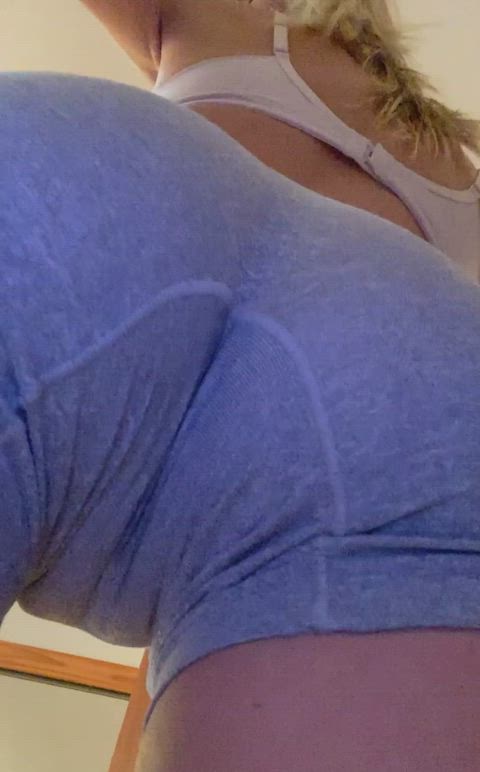 Any chance you’d fuck my ass raw on the first date : video clip