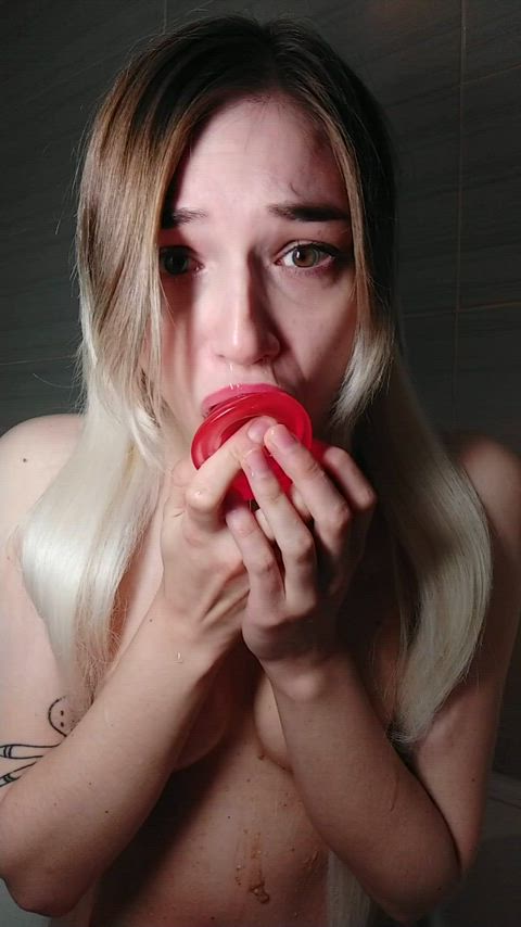 I give you sloppy blowjob 🤤 : video clip