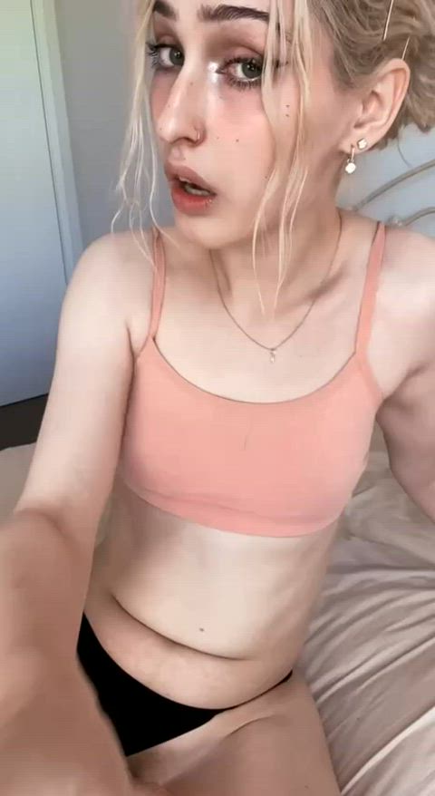 Goon to this cutie pumping her girlcock : video clip