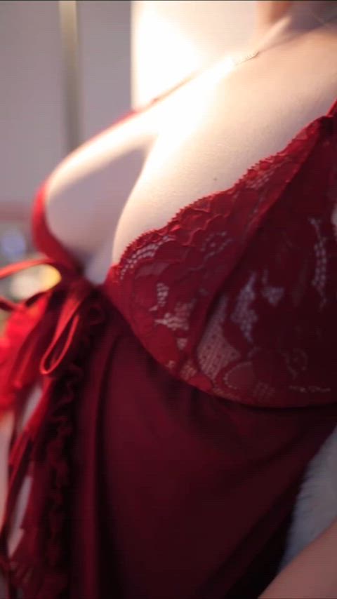 Warming up for dessert : video clip