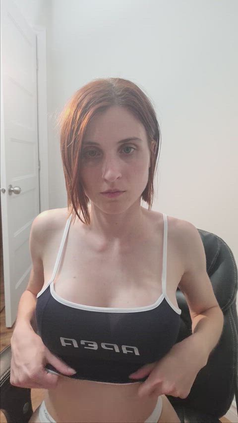 Married gamer girl showing off her boobs n body : video clip