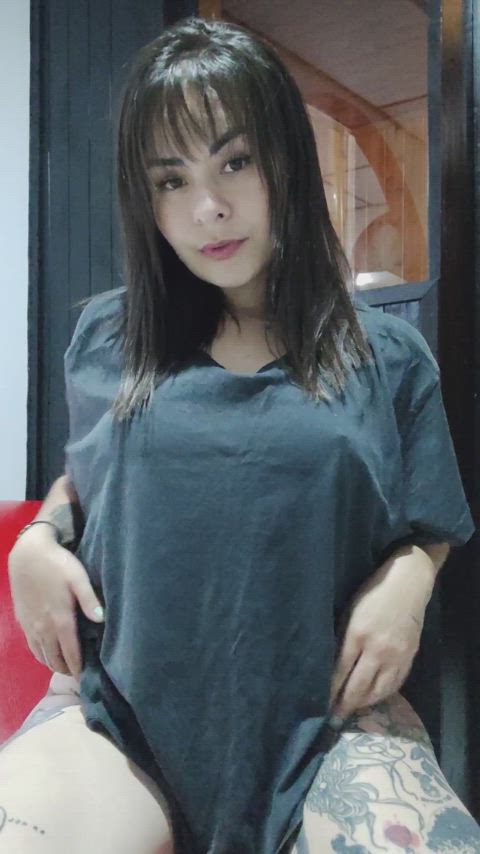 If you find me cute, just say hi to mommy : video clip