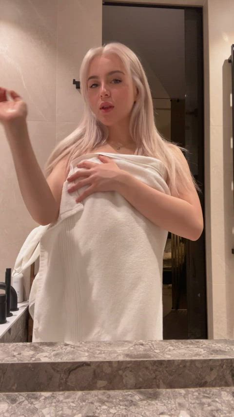 Any volunteers to take my virginity? : video clip