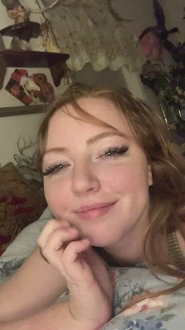 Wish I had a friend that would appreciate my cute tail! 🐈‍⬛ : video clip