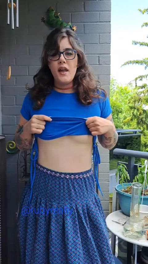 A little flash for your Sunday night : video clip