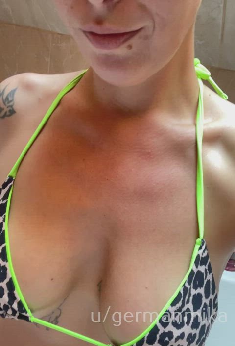 had to flash my big boobs in the shower : video clip