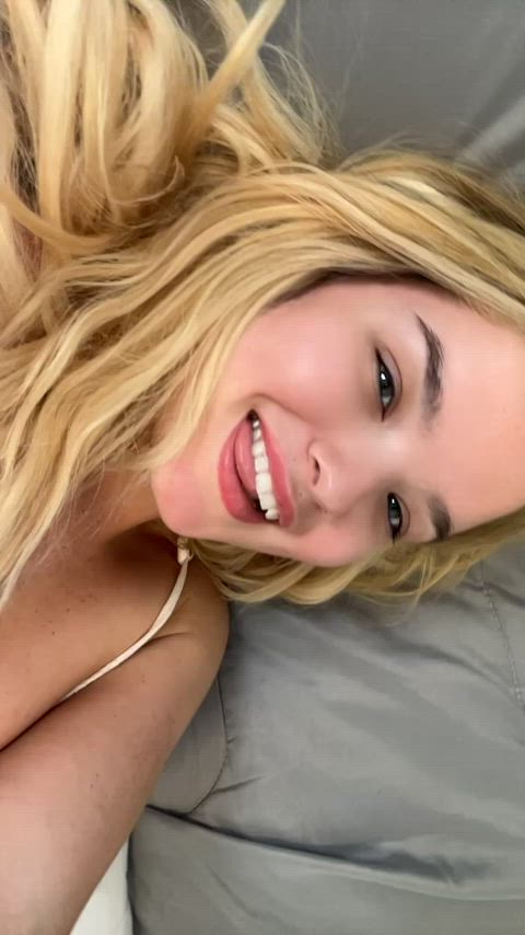 I like it when you call me a good girl, because we both know its not true : video clip