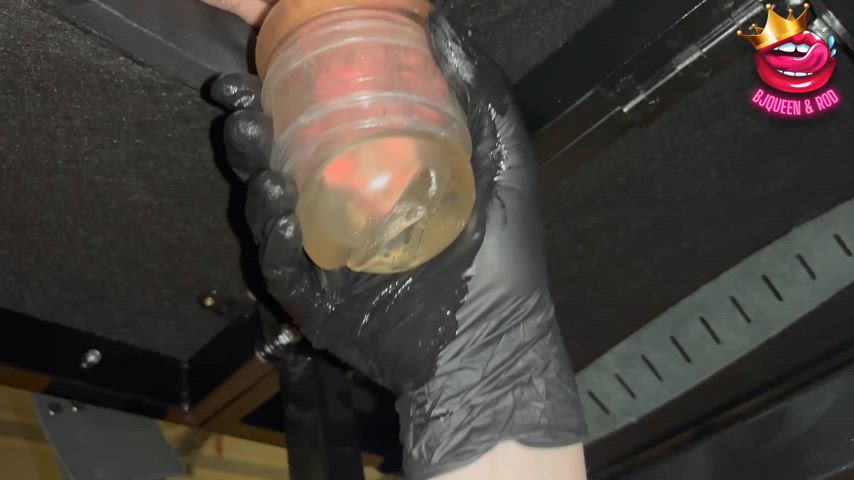 I always ruin his orgasms on the milking table : video clip