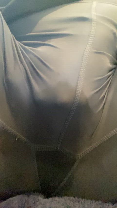 Masturbating and Squirting : video clip