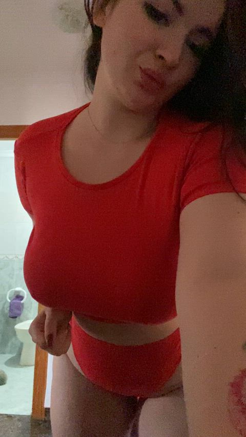 Wou'ld you let me give you the best tittyfuck of them all : video clip