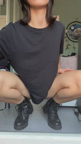 Oh don't mind me, just dropping some bombs here : video clip