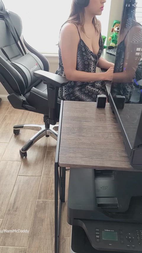 I literally suck at COD : video clip