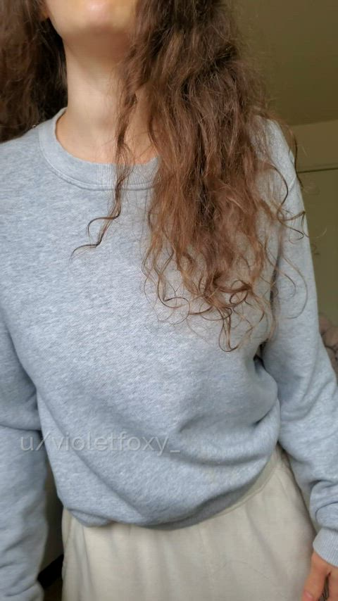 Are you prepared for what's under my sweatshirt? : video clip