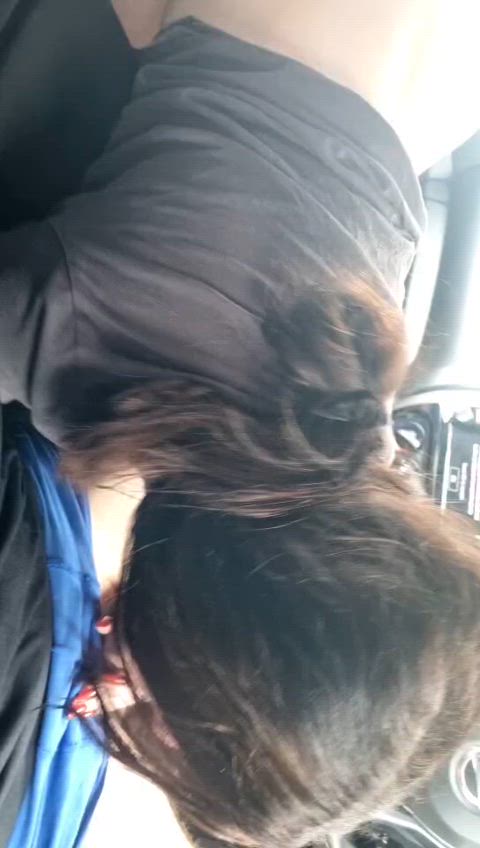 I met my bull at work to use my pregnant pussy during the day : video clip