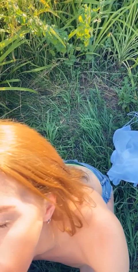 Blowjob can relieve stress : video clip