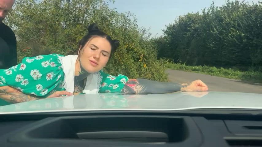 I cant beleive my husband drove me to meet someone I had been speaking to online and war he'd the whole thing : video clip