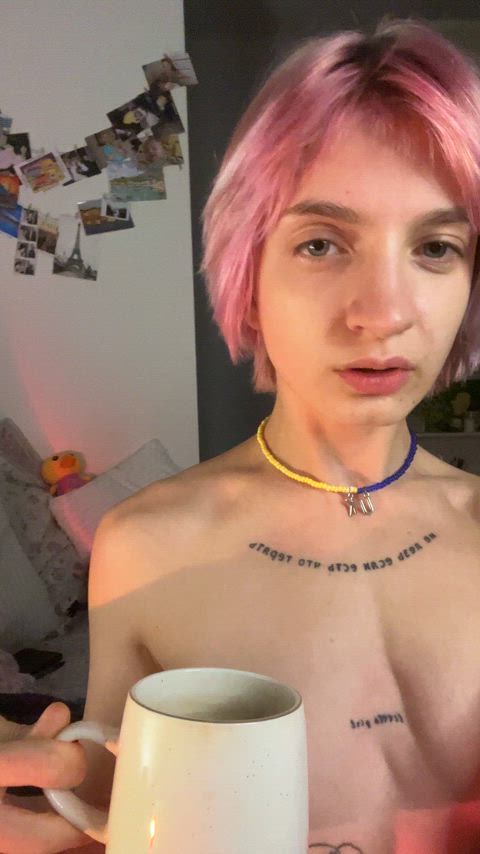4’10” and 85lbs I am small everything : video clip