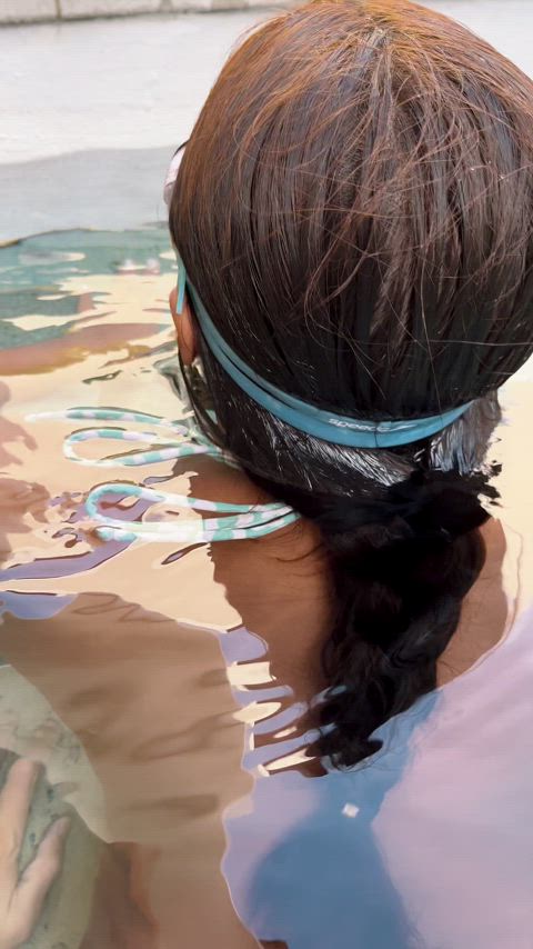 i guess thats why they call them swimmers ¯\_(ツ)_/¯ : video clip