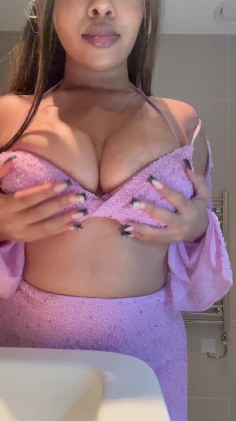 Who needs a goon mommy ;) : video clip