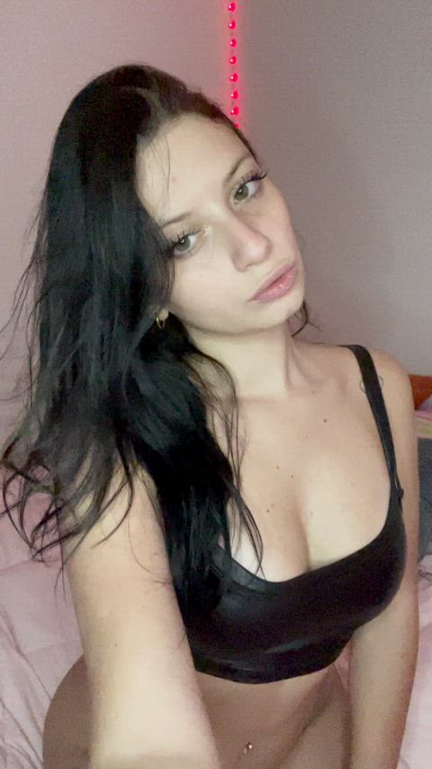 I use to do naughty things after classes : video clip