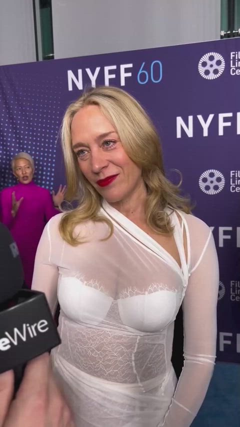 Underrated MILF Chloe Sevigny : video clip
