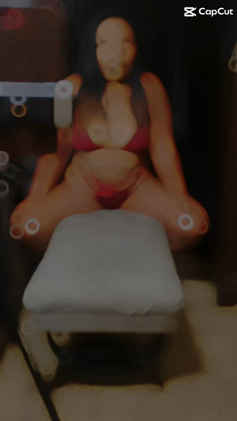 Does she let her friends suck on it to : video clip