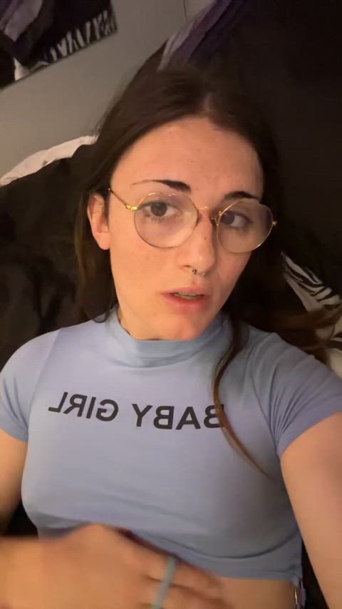 hey gooner, do u wanna makeout? : video clip