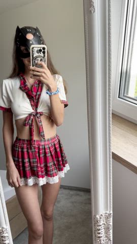 I can be adorable and naughty at the same time : video clip