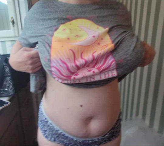 Just imagine the weight of my mommy tits : video clip