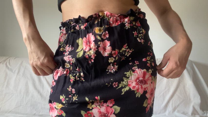 You think hairy pussy tastes better : video clip