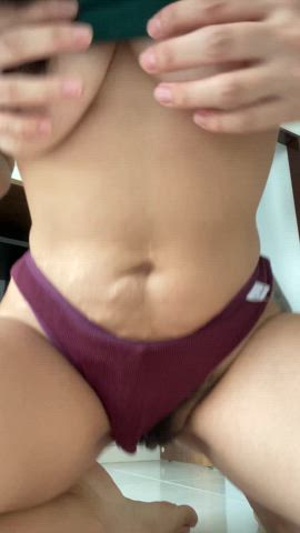 Are girls with smooth bush your type : video clip