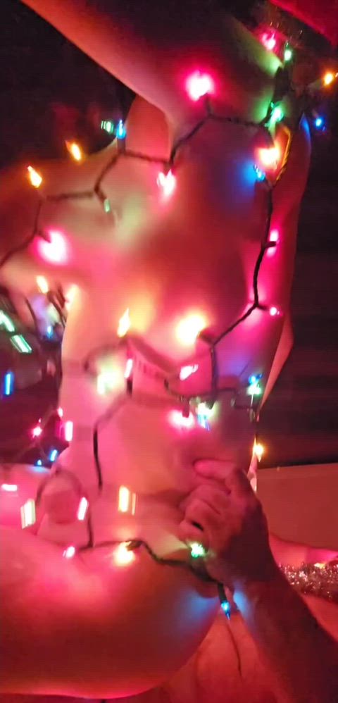 Holiday Fun with big tit milf : video clip