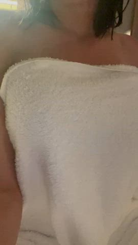 Getting washed up before my goon session later with my fan 🥰🙌🏻🤤 : video clip