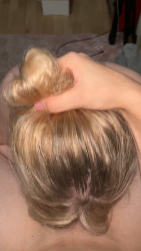 Making me gag over and over : video clip