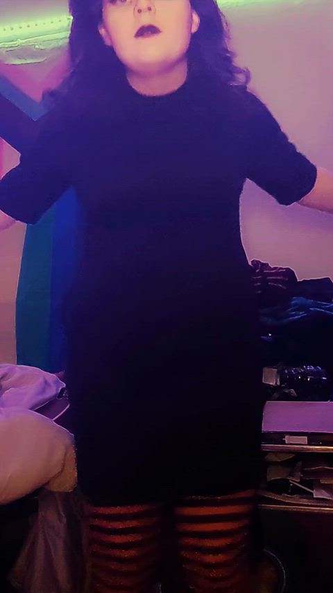 Holy rabies!! 🦇 : video clip