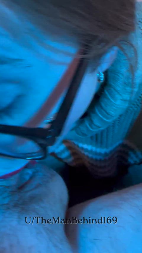 Looking so good with my cock n her mouth : video clip