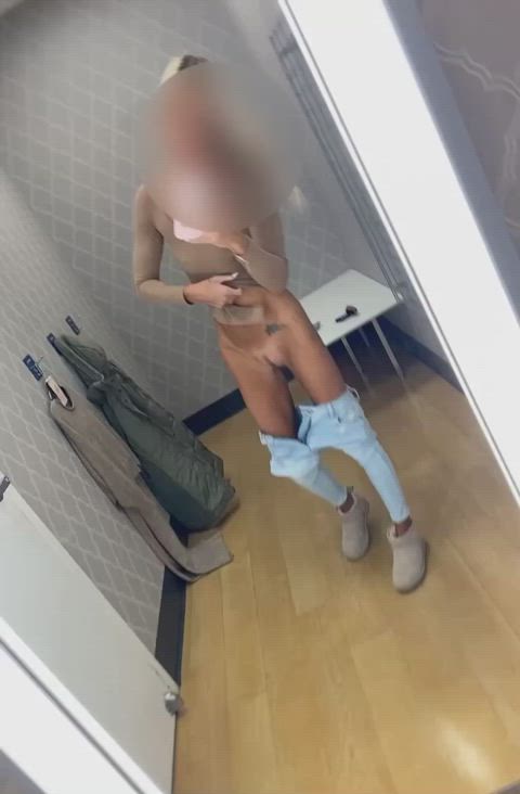 Wanna get naughty with me in this dressing room? : video clip