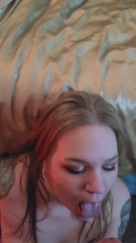 Submissive girl taking a messy facial BTBF : video clip