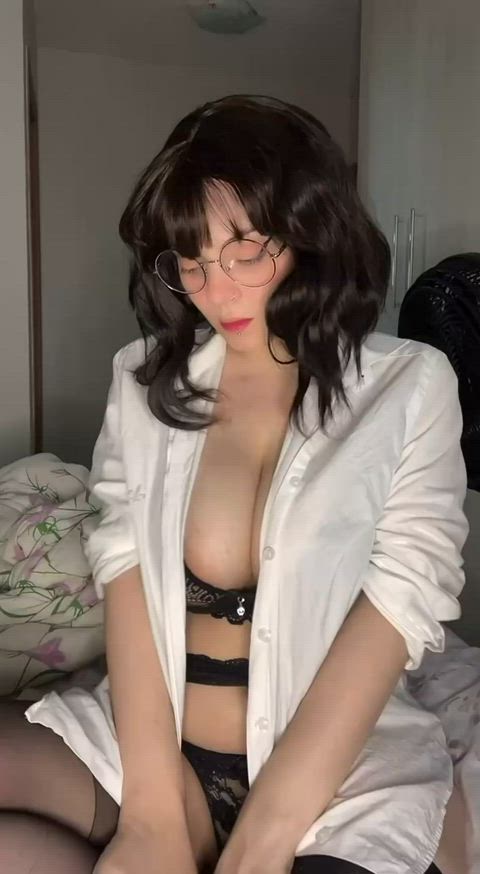 Everything about her gets my cock Gooning : video clip